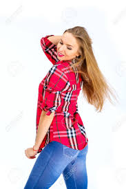 Modo di qualità ad un buon prezzo. Immagini Stock La Giovane Donna Sexy Si E Vestita In Jeans E Camicia A Quadretti Che Posano Nello Studio Isolato Su Bianco Image 89534461