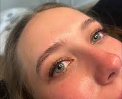 Hi everyone I'm offering $100 classic full sets and $90 lift and tints this  Thursday and Saturday at Doe Eyed Studio!! You can message me to book or  you can book online!!