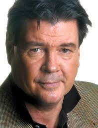 Derrick Mcgowan's Instagram, Twitter & Facebook