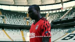 La première saison d'aboubakar à lorient constitue, par surprise la meilleure de son début de carrière. Vincent Aboubakar Yeniden Besiktas Ta