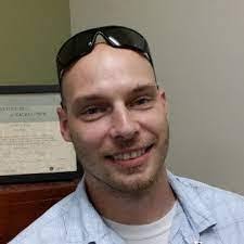 Raymond Manis's Instagram, Twitter & Facebook