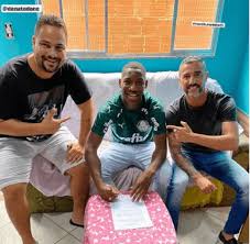 Proposta por patrick de paula, desfalques, borja, deyverson e novo parceiro: Patrick De Paula Confirma Renovacao De Contrato Com O Palmeiras Em Home Office