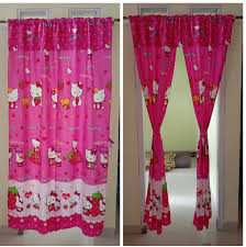 Kami jual gorden hello kitty yang menggunakan bahan kain katun. Hordeng Serut Belahan Doraemon Keropi Hello Kitty Sepasang Pintu Jendela 140x200 Lazada Indonesia