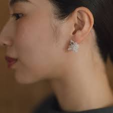 fua accessory 始まりの時ピアス ivory M （片耳用） くらすこと別注〉FUA accessory 始まり