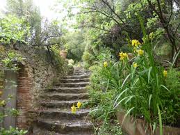 Chemin Vers La Piscine Picture Of Jardin Du Domaine D Orves La Valette Du Var Tripadvisor
