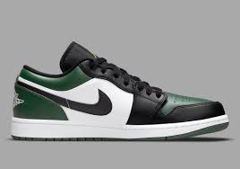 Shop jordan shoes today save up to 80% off and free shipping. Air Jordan 1 Low Green Toe 553558 371 Sneakernews Com
