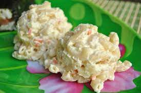 Place the elbow macaroni in a bowl and mix in the mayonnaise, grated onions, shredded carrots, finely diced celery, salt, and pepper. Mo S Classic Hawaiian Style Macaroni Salad Hawaiian Dishes Hawaiian Plate Lunch Hawaii Food
