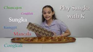 Playing Sungka Old Games Play Board Games