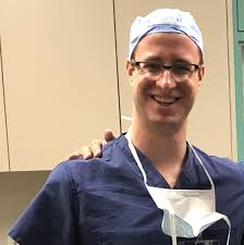 Dr. William Simões opiniões