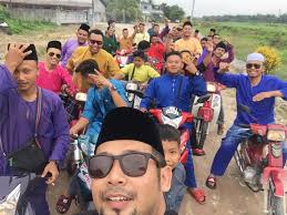 Kami pulang ke kampung menaiki kereta api. Aidilfitri Sepi Tanpa Baraan Marhaban Rumah Ke Rumah Utusan Digital