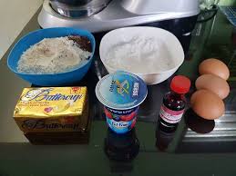 Kek ini biasanya dihiaskan dengan menambah aising berkrim dalam. Resepi Kek Red Velvet Paling Sedap Daily Makan