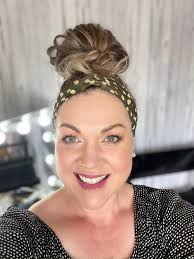 Well hello there! If you're new to this page, let me introduce myself... My  name is Frith and I am a Makeup Artist located in the Papamoa hills, Bay of  Plenty, New
