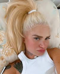 Ya en Panamá!!!!! 🇵🇦🇵🇦🇵🇦 Atendiendo desde mañana!!!!!! #naomi #model  #motivation #influencer #publicfigure #barbie #tattoos #blondehair #amigos  #familia #panama # #fashion #blogger #pink #lips #micropigmetacionpanama  #cejaspanama #pestañasPanamá ...