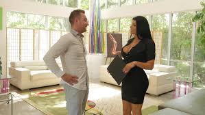 Closing the deal - Faperoni Porn Videos