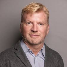 After 15 happy years at Silicon Valley Bank and HSBC, I've made the  bittersweet decision to step down as Global CMO for HSBC Innovation  Banking.