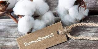 Findet deshalb hier die allerschönsten geschenke & ideen zur baumwollhochzeit. Baumwollhochzeit 1 Hochzeitstag Ideen Tipps Infos