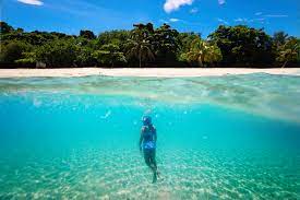 It is fascinating, colorful, exotic, and full of smiling faces. Home Voyage Tourisme Madagascar