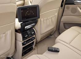 Bmw x5 has 3 videos of its detailed review, pros & cons, comparison & version explained, first drive experience, features, specs, interior & exterior details and more. Bmw X5 E70 Specs Photos 2007 2008 2009 Autoevolution