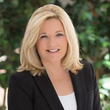 Donna Maley's Instagram, Twitter & Facebook