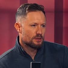 Nick Pelzer (@pelz14)