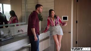 Sexy Real Estate Pro Katrina Colt Gives Client Anal Bonus - EPORNER