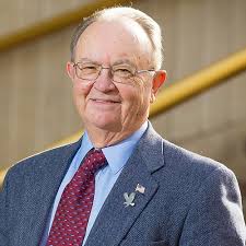 Stan Luke receives Vanderlinden award