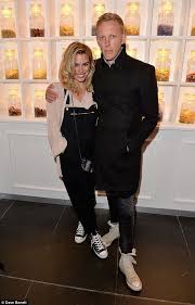 Laurence fox body measurments, height, weight and age details. Amusing Relationships Of The Actress Billie Piper Married 19 Years Elder Actor When She Was 19 But Split Again Married Then Divorced Via Facebook Married Biography