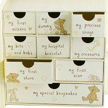 Here are 10 fabulous keepsake ideas to incorporate into a… New Baby Gifts Newborn Present Ideas Find Me A Gift