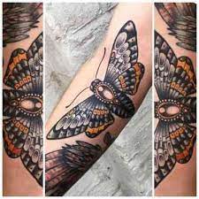 What Are Neo Traditional Tattoos 45 Stunning Neo Traditional Tattoo Ideas For You To Get Moth Tattoo Tattoos Traditional Butterfly Tattoo