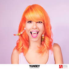 This is a moisturizing spray for hair and a moisturizer for hair ... In the  structure of this two-phase spray of jojoba oil and avocado extract that  combine with a lightweight, yet