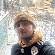 Mike Tomlin kisses the Ravens goodnight: