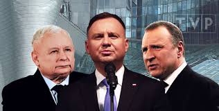 Andrzej Duda gra z Kaczyńskim ustawą o miliardach dla TVP