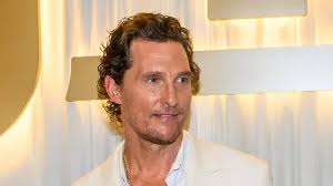 David Muir leaves viewers 'heartbroken' as he meets son searching for  parents in Texas