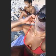 Em adaptação, flávia saraiva e rebeca andrade iniciam os treinos em tóquio. Jade Barbosa Curte Dia Na Praia Com Flavia Saraiva E Leticia Costa 10 08 2019 Uol Esporte