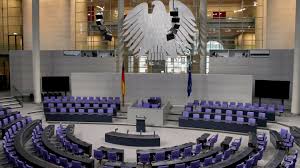 Wenn hingegen keine veränderungen auftreten, bleibt die größe des bundestags bei 598 sitzen. Deutscher Bundestag Umbau Steht Bevor Die Sitzordnung Macht Probleme Stern De