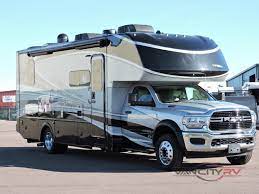 2021 dynamax dx3 34kd super c diesel motorhome. Dynamax Isata Super C Diesel Motorhome Review The Elusive Isata Is Finally Available Van City Rv Blog