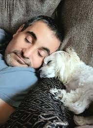 What a special moment for this sweet family! 🤍