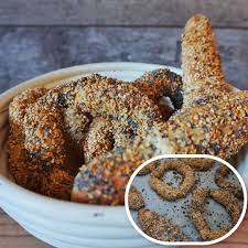 Selbstgemachte Knusprige Simit L Original Tuerkische Sesamringe Mit Mohn Rezepte Lebensmittel Essen Turkisches Essen Rezepte