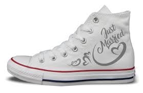 Gestalte mit diesen vorlagen kostenlose hochzeitskarten zum ausdrucken. Just Married Shoemonkeys Converse Chucks Selbst Gestalten