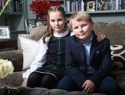 Mesin slot merupakan salah satu situs judi slot online terpercaya 2021 yang sudah banyak dikenal luas di anda bisa bermain berbagai macam permainan slot online paling lengkap dan populer 2021. Tomorrow S Crowned Heads Julefotografering Pa Skaugum