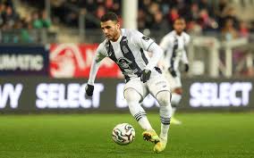 Sunderland 'preparing bid' for cut-price national team midfielder