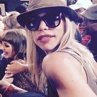 Michele Dowd (dowd2617)