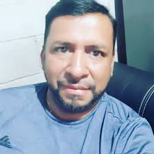 Hoy a las 6:00 p.m. nos vemos en TikTok Live con Philippe Hunziker, miembro  del Consejo Asesor de Centroamérica Cuenta, el festival literario más  importante de la región.📚🇬🇹