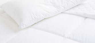 Optez pour la qualité redoute avec cette couette, qualité spécial été (175 g/m²), douceur et confort garantis. Comment Bien Choisir Son Garnissage De Couette Le Guide