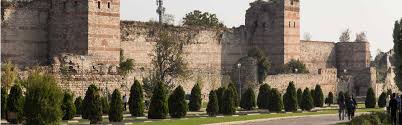 Wall art i̇stanbul olarak kaliteli çelik malzeme ile metal i̇slami duvar tablolar üretmekteyiz. Walls Of Constantinople A Trip To Istanbul Your Guide To Istanbul