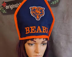 Vintage Avon Abbey Cross Pendant Ruby Red Cabachon Gold Chain Necklace 24" 