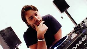Sebastian ingrosso is that rare thing in the world of dance music: Cdj 2000 Sebastian Ingrosso Steve Angello Youtube