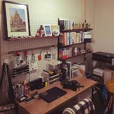 2ldkで 家族の diy 机 ikea 手作り ディアウォール 有孔ボードについてのインテリア実例 3畳くらいの謎のくぼ 2017 01 22 21 42 58に共有されました インテリア 家具 インテリア クールな部屋