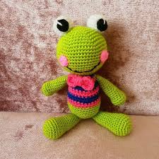 Gunaydiiiinn Annemin Portlek Gozlu Aski Crochet Handmade Crocheting Yarn Craft Instacrochet Croc Dinosaur Stuffed Animal Instagram Posts Dinosaur
