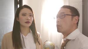 SDDE-728 Room Warding Hard at Work